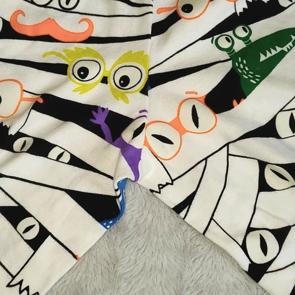 HYDE & EEK Two-Piece Halloween Pajama Set Women's Size Medium - Picture 9 of 12